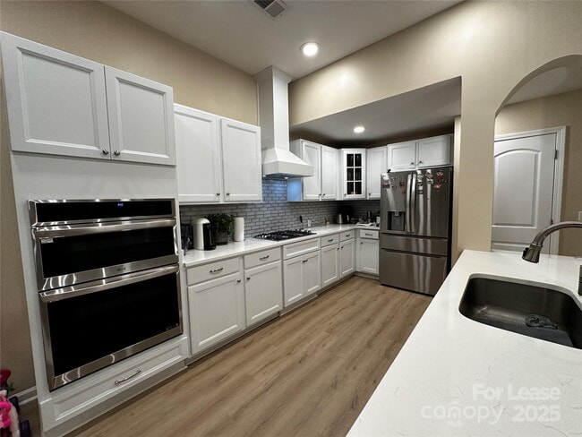 Building Photo - 10031 Goose Landing Dr