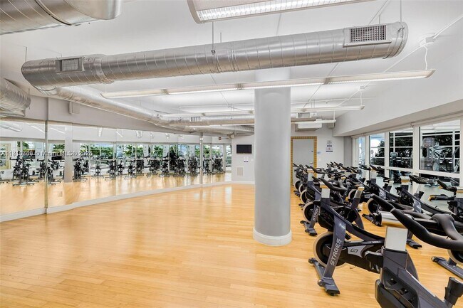 Building Photo - 244 Biscayne Blvd