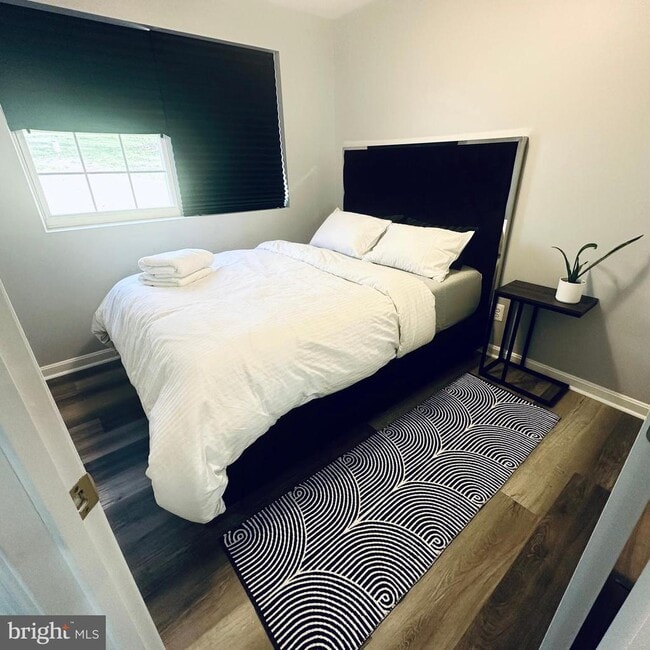 Building Photo - 44 Hidden Lake Dr