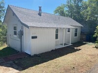 Building Photo - Cute Cottage Style house!!