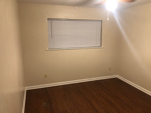 Building Photo - Longview - 1500-1502 Arland Dr.