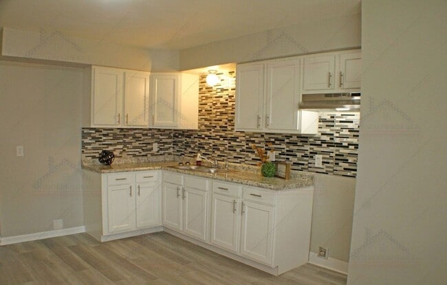 Building Photo - Four Bedroom, Rehabbed Ranch in Germantown!