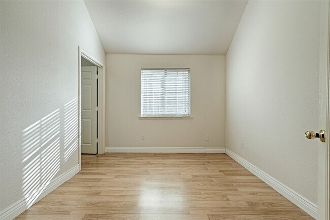 Building Photo - 4405 Lone Rock Ct