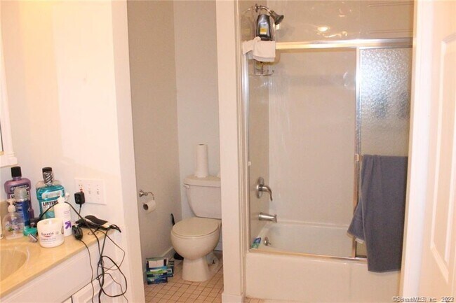 Building Photo - 54 Edgewood Ave