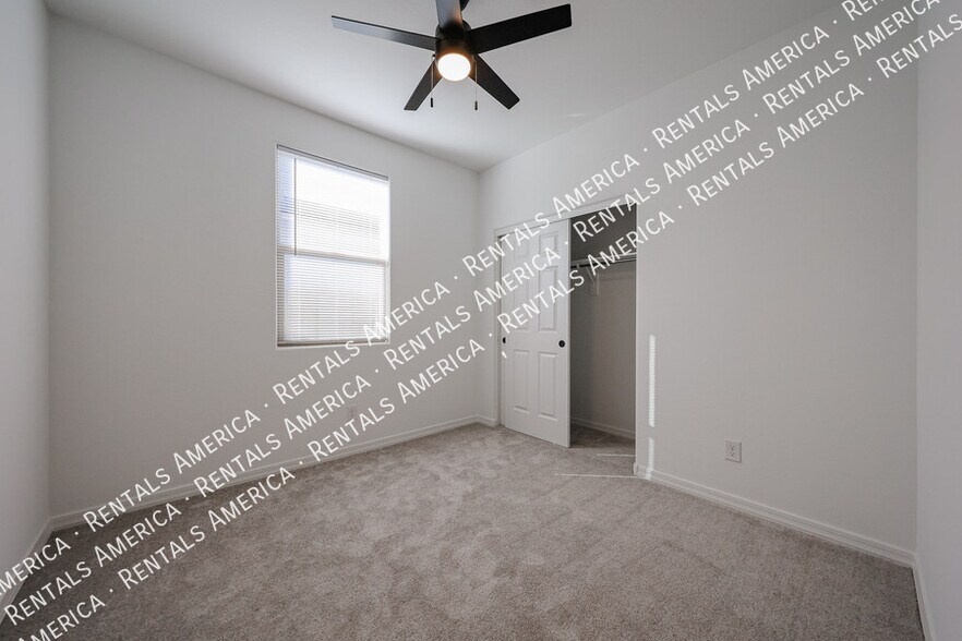 Building Photo - 5528 W McNeil St