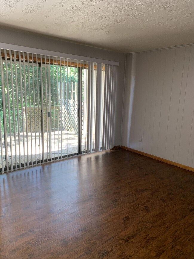 Building Photo - 603 Cache Cove Ct