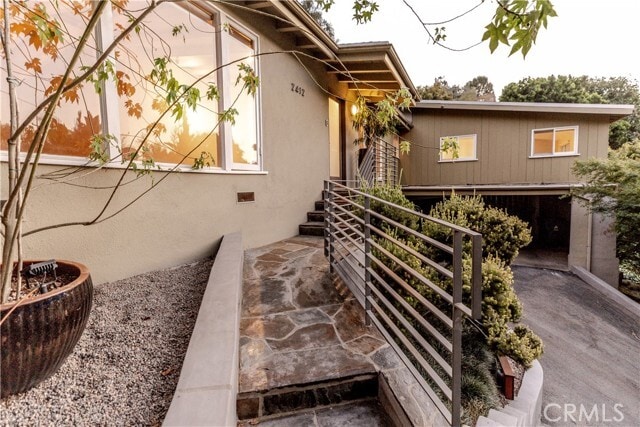 Building Photo - 2412 Canyon Oak Dr