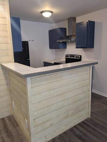 Building Photo - 2111 Peppertree St