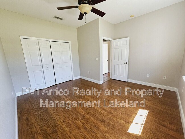 Building Photo - 1930 Saddlewood Ct