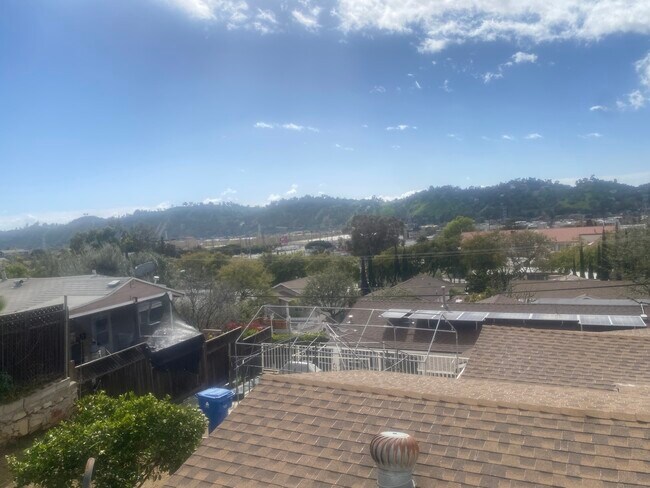 Amazing view! - 3110 Carlyle St