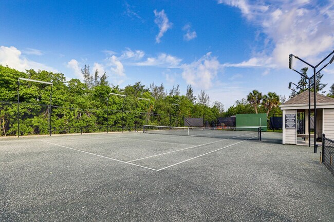 Building Photo - 113 Tidy Island Blvd