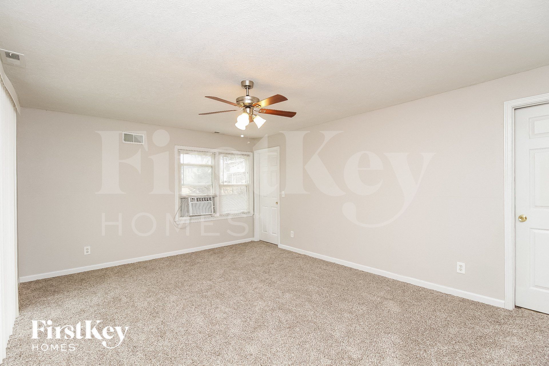 Building Photo - 6007 E 150th St