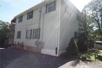 Building Photo - 4 Terre Haute Rd