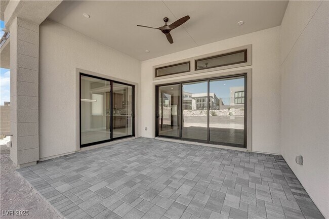 Building Photo - 11032 Rolling Vista Dr