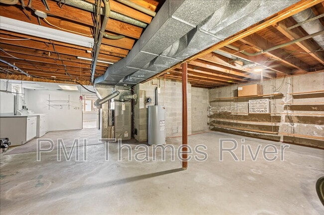 Building Photo - 16 Cherry Hill Rd
