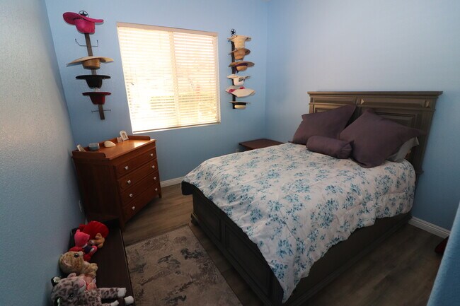 Building Photo - 23903 Trail Duster Ct