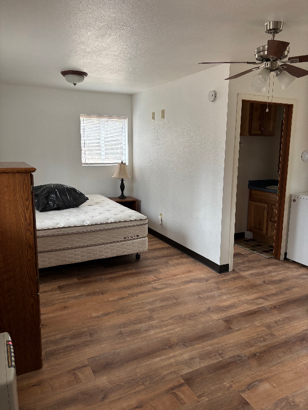 Building Photo - 49144 Shadura Rd