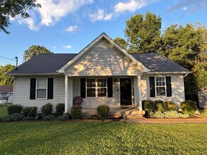 Building Photo - Charming 3-Bedroom Home with Large Lot