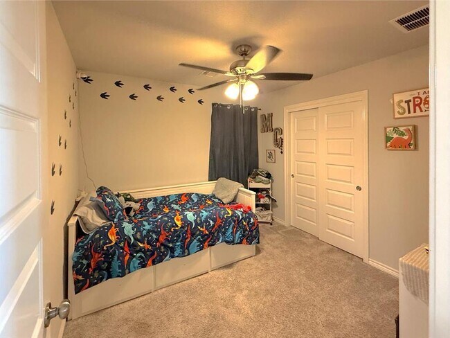 Building Photo - 2004 Pecan Island Dr