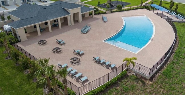 Building Photo - 3011 Maloof Dr
