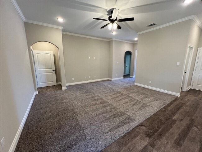Building Photo - 708 Hardaway Ln