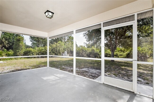 Building Photo - 2810 Beloit Terrace