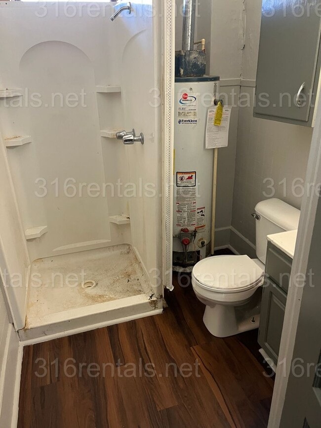 Building Photo - $700 - 1 bed 1 bath - Single Family Home