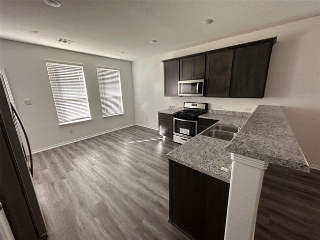 Building Photo - 16646 Moss Ln