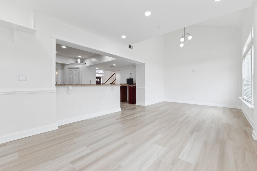 Great Room off kitchen with Vaulted Ceiling - 10828 Miller Rd
