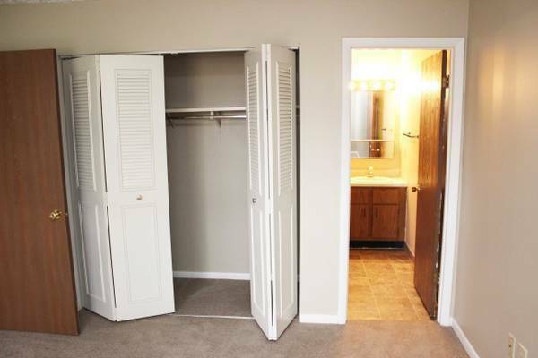 Building Photo - Single story two bedroom, two bathroom apartment!