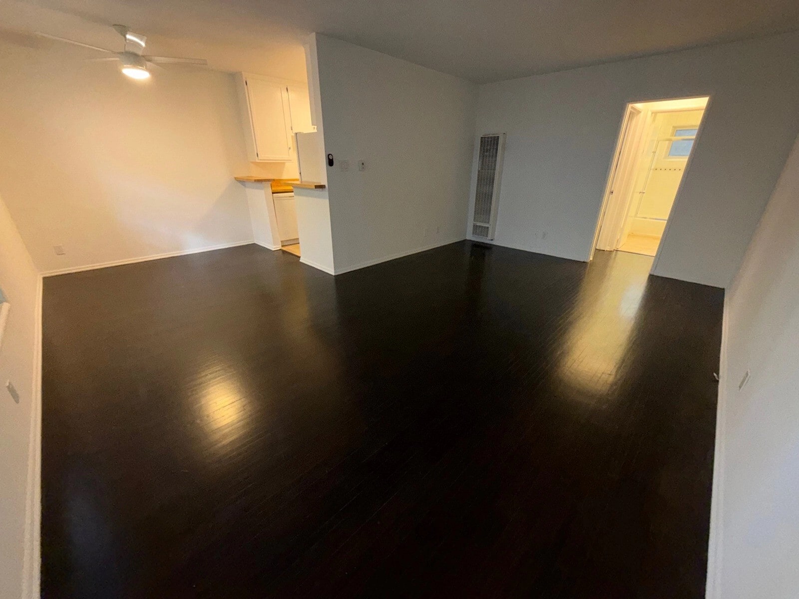 Building Photo - 1940 S Beverly Glen Blvd