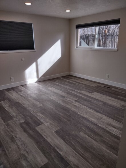 Building Photo - 3056 S 200 E
