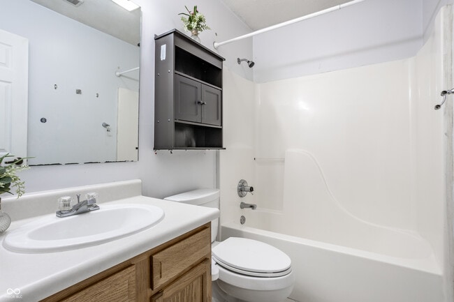 Building Photo - 9653 Aberdeen Ct