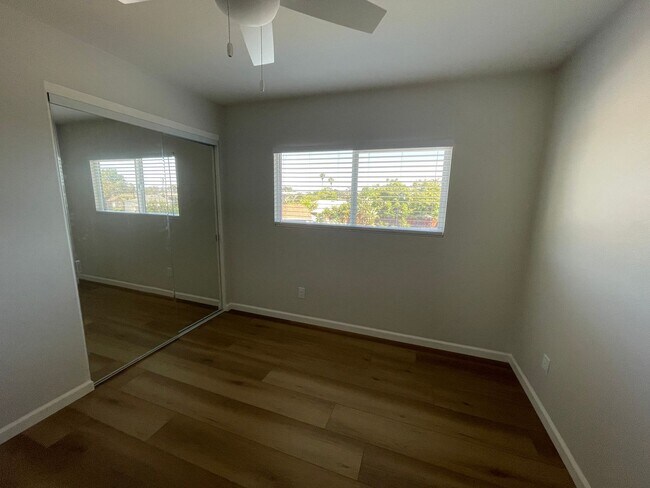 Building Photo - Manzanita