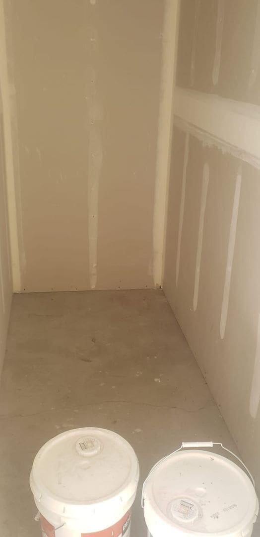 Building Photo - TANAMERA CONDOMINIUMS 1 bed 1 bath 1 car g...