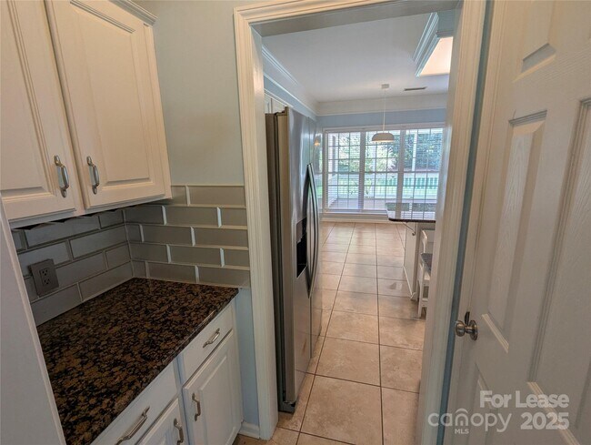 Building Photo - 7711 Epping Forest Dr