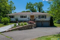 Building Photo - 15 Farrell Rd