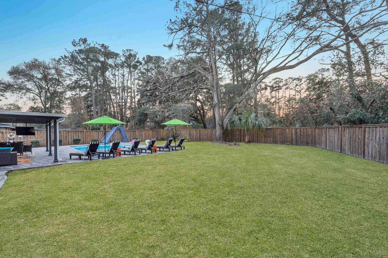 Building Photo - 533 Quarterman Dr