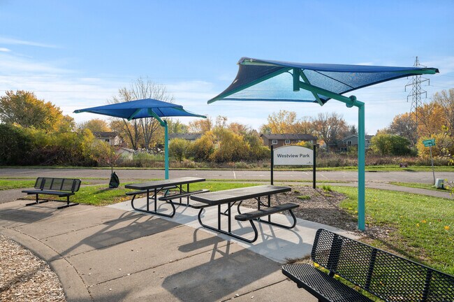 Building Photo - 2549 Cobble Hill Ct