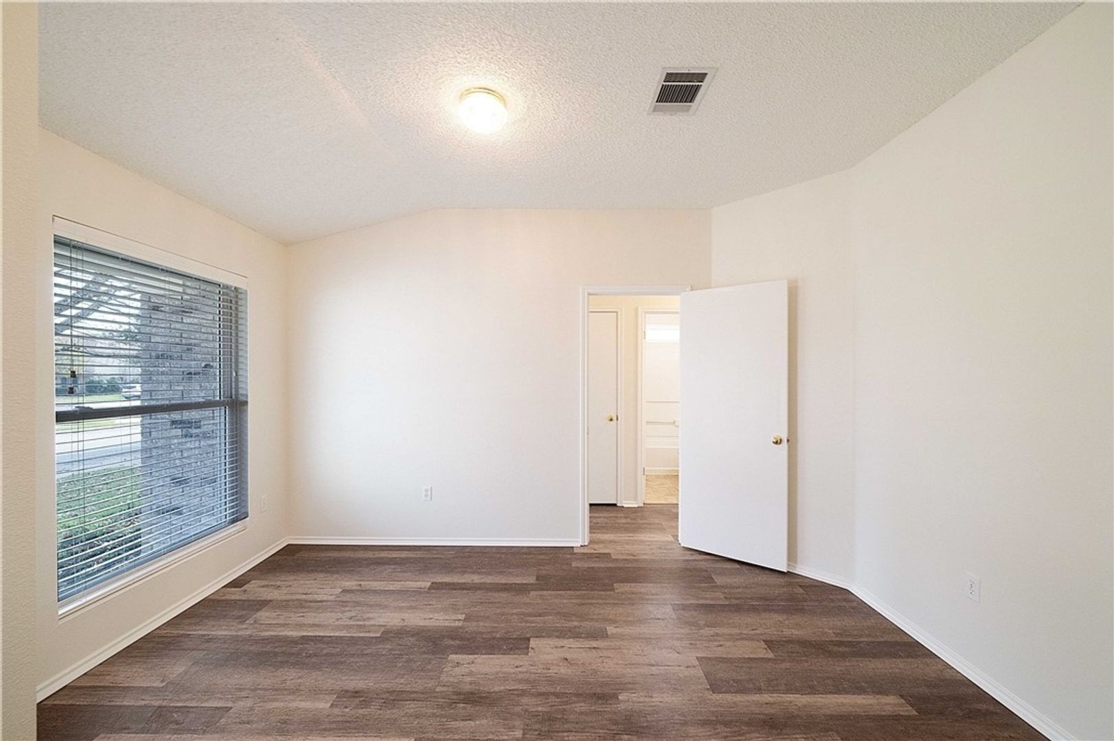 Building Photo - 20902 Gelding Ln