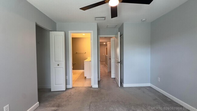 Building Photo - 4230 Napoli Lake Dr