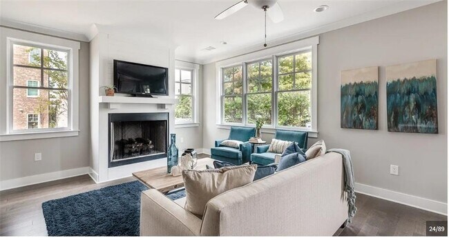 Building Photo - 6076 Cushing Cir