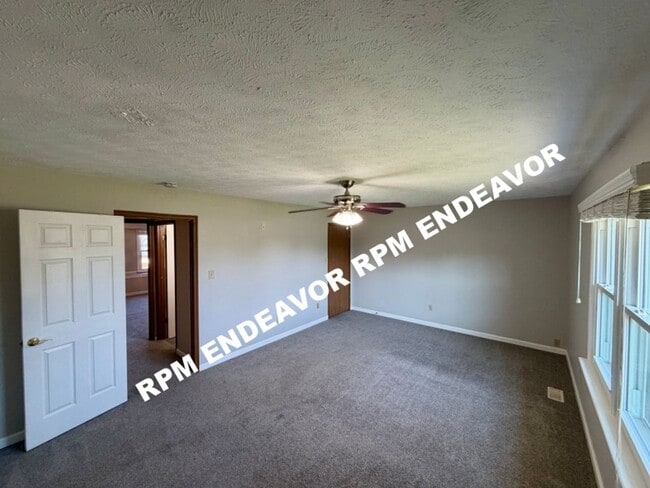 Building Photo - 1368 Deerfield Estates Dr