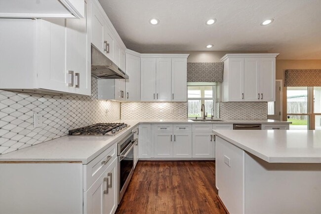 Building Photo - 11634 Peachwood Lake Dr