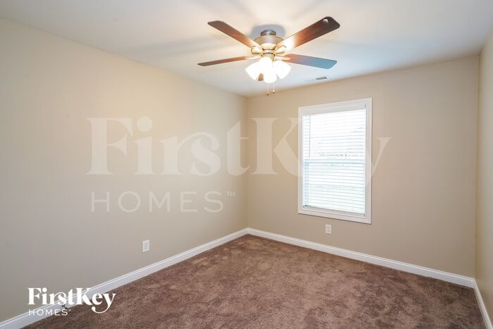 Building Photo - 1046 Whitney Dr