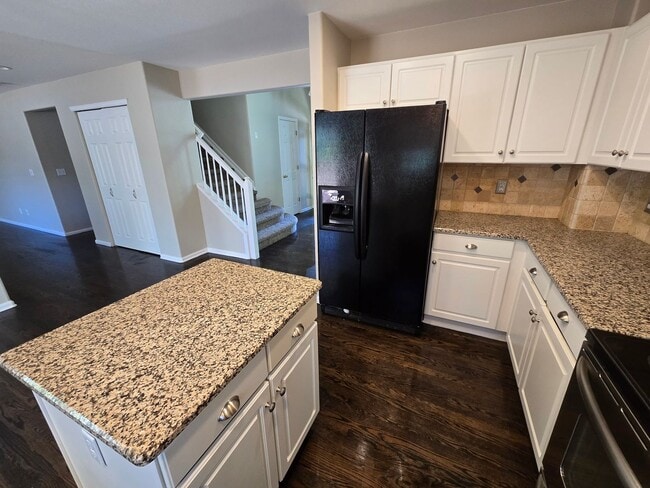 Building Photo - Beautiful and Fresh Updated Four Bedroom Home on a Corner Lot in Rock Creek!