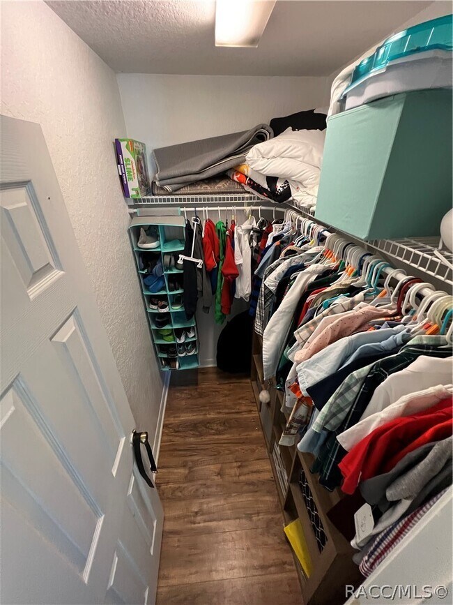 Building Photo - 1211 W Newbury St