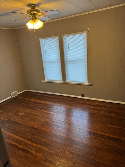 Building Photo - 163 Weaver Cir