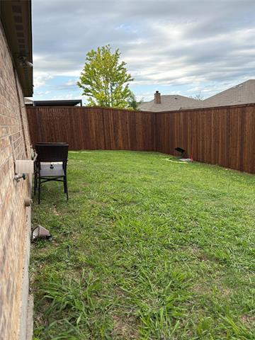 Building Photo - 221 Spring Hollow Dr
