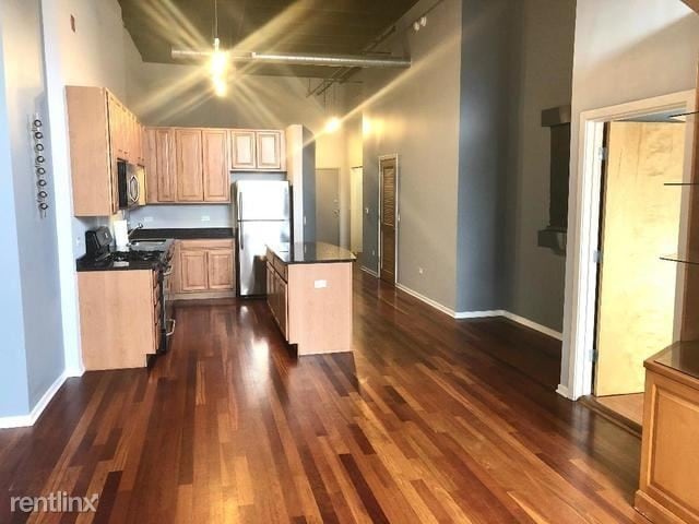 Building Photo - 1645 W Jackson Blvd